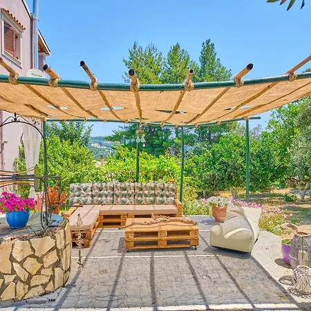 Anastasia's House בית נופש *